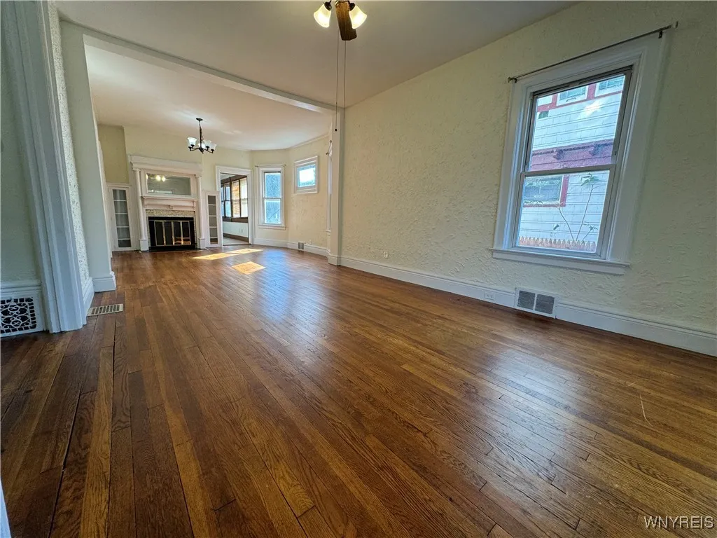 401 Parkside Avenue, Buffalo, New York 14216, Buffalo, New York 14216, 2 Bedrooms Bedrooms, 7 Rooms Rooms,1 BathroomBathrooms,Residential Lease,Closed,401 Parkside Avenue, Buffalo, New York 14216,0,B1642475
