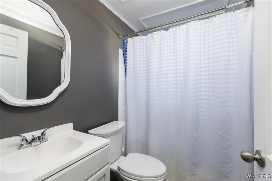 95 Brentwood Drive, Cheektowaga, New York 14227, Cheektowaga, New York 14227, 3 Bedrooms Bedrooms, 6 Rooms Rooms,2 BathroomsBathrooms,Residential,For Sale,95 Brentwood Drive, Cheektowaga, New York 14227,0,B1642452