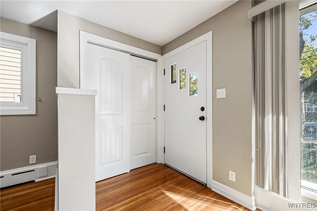 326 Springville Avenue, Amherst, New York 14226, Amherst, New York 14226, 5 Bedrooms Bedrooms, ,2 BathroomsBathrooms,Residential,For Sale,326 Springville Avenue, Amherst, New York 14226,0,B1642156