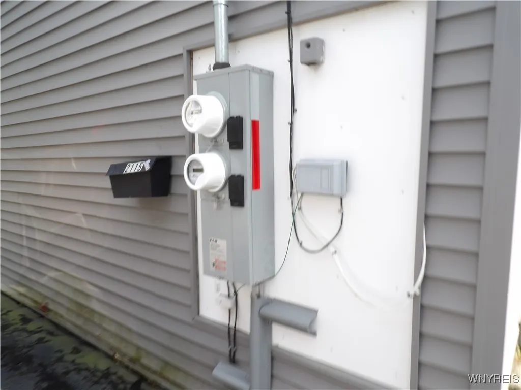 2115 Union Road, West Seneca, New York 14224, West Seneca, New York 14224, 4 Bedrooms Bedrooms, ,2 BathroomsBathrooms,Residential,For Sale,2115 Union Road, West Seneca, New York 14224,0,B1642491