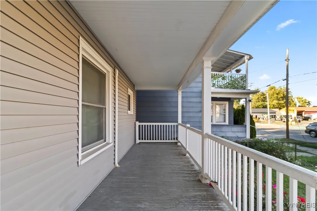 72 Delaware Street, Tonawanda, New York 14150, Tonawanda, New York 14150, 5 Bedrooms Bedrooms, ,2 BathroomsBathrooms,Residential,Closed,72 Delaware Street, Tonawanda, New York 14150,0,B1642364