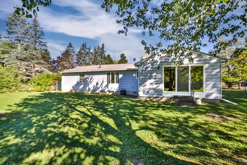 5431 Powers Road, Orchard Park, New York 14127, Orchard Park, New York 14127, 3 Bedrooms Bedrooms, 7 Rooms Rooms,1 BathroomBathrooms,Residential,Closed,5431 Powers Road, Orchard Park, New York 14127,0,B1641724