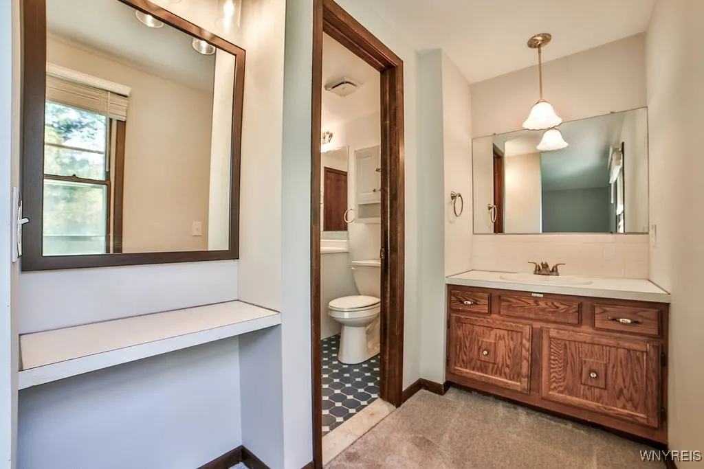 Primary dressing area