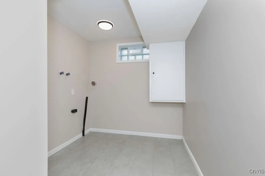 4955 Beef Street, Onondaga, New York 13215, Onondaga, New York 13215, 5 Bedrooms Bedrooms, 8 Rooms Rooms,3 BathroomsBathrooms,Residential,For Sale,4955 Beef Street, Onondaga, New York 13215,0,S1641735