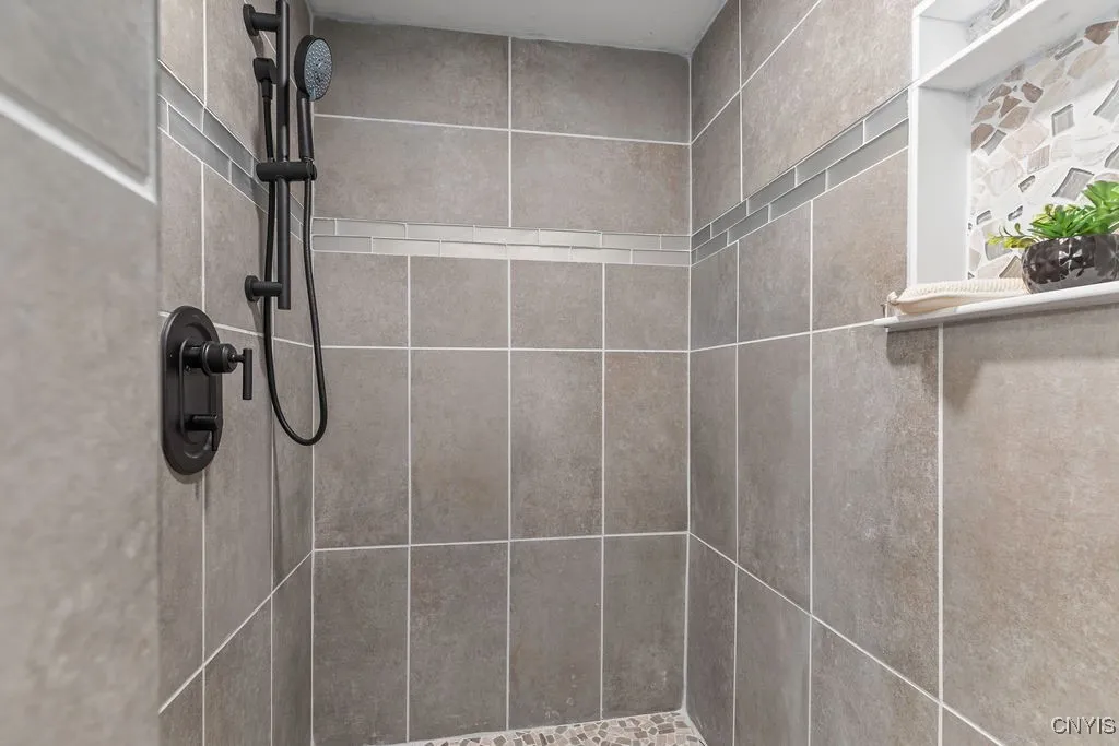 4955 Beef Street, Onondaga, New York 13215, Onondaga, New York 13215, 5 Bedrooms Bedrooms, 8 Rooms Rooms,3 BathroomsBathrooms,Residential,For Sale,4955 Beef Street, Onondaga, New York 13215,0,S1641735