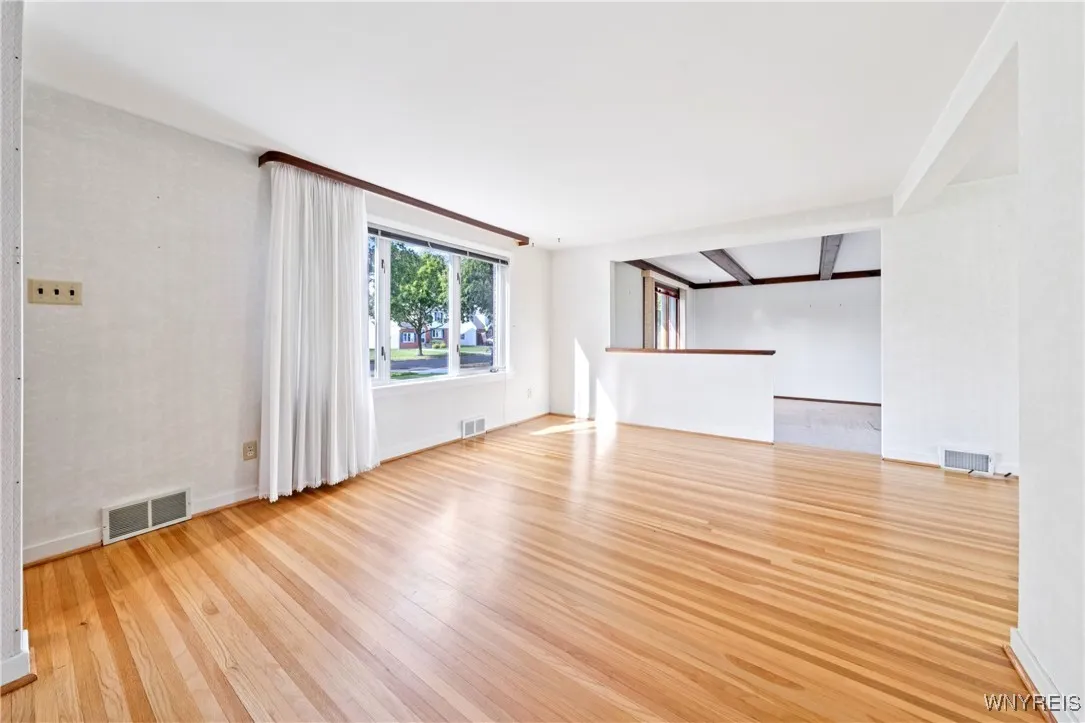306 Ridgewood Drive, Amherst, New York 14226, Amherst, New York 14226, 3 Bedrooms Bedrooms, 8 Rooms Rooms,1 BathroomBathrooms,Residential,For Sale,306 Ridgewood Drive, Amherst, New York 14226,0,B1642605