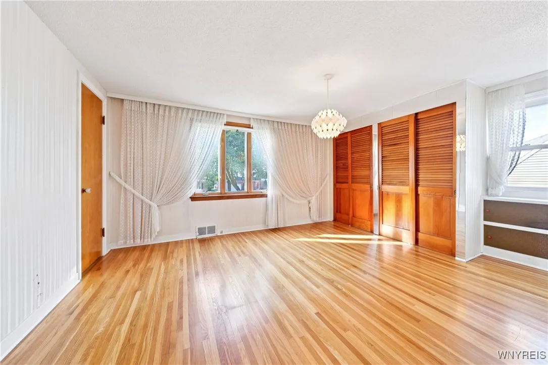 306 Ridgewood Drive, Amherst, New York 14226, Amherst, New York 14226, 3 Bedrooms Bedrooms, 8 Rooms Rooms,1 BathroomBathrooms,Residential,For Sale,306 Ridgewood Drive, Amherst, New York 14226,0,B1642605