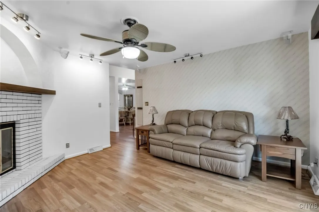 49 Melrose Road, Grand Island, New York 14072, Grand Island, New York 14072, 3 Bedrooms Bedrooms, 7 Rooms Rooms,2 BathroomsBathrooms,Residential,For Sale,49 Melrose Road, Grand Island, New York 14072,0,S1642582