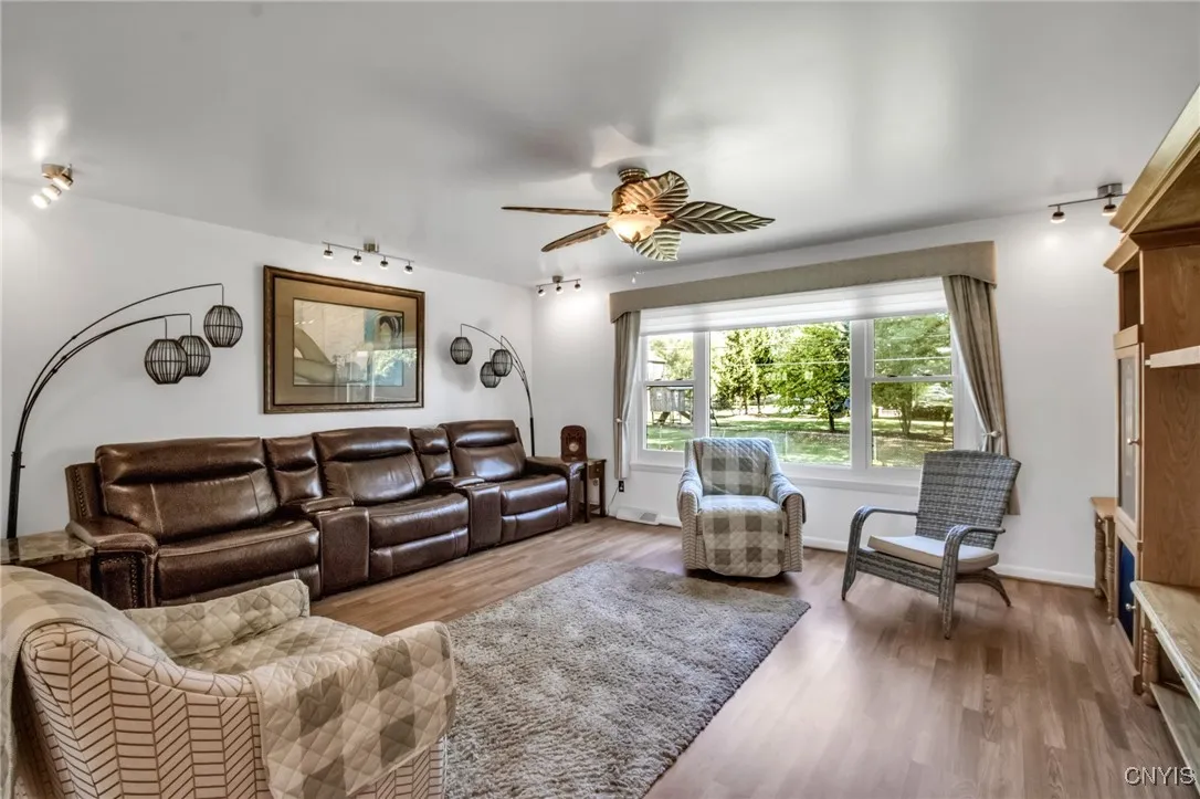 49 Melrose Road, Grand Island, New York 14072, Grand Island, New York 14072, 3 Bedrooms Bedrooms, 7 Rooms Rooms,2 BathroomsBathrooms,Residential,For Sale,49 Melrose Road, Grand Island, New York 14072,0,S1642582