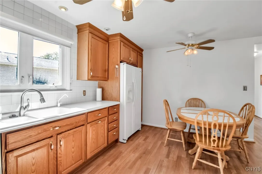 49 Melrose Road, Grand Island, New York 14072, Grand Island, New York 14072, 3 Bedrooms Bedrooms, 7 Rooms Rooms,2 BathroomsBathrooms,Residential,For Sale,49 Melrose Road, Grand Island, New York 14072,0,S1642582