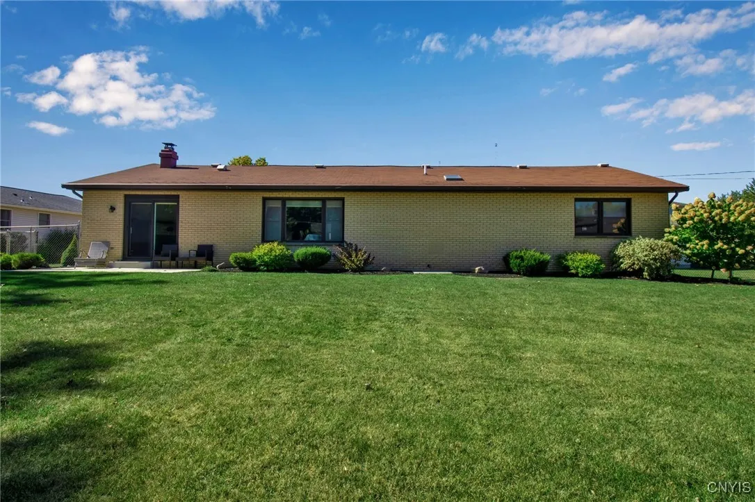 49 Melrose Road, Grand Island, New York 14072, Grand Island, New York 14072, 3 Bedrooms Bedrooms, 7 Rooms Rooms,2 BathroomsBathrooms,Residential,For Sale,49 Melrose Road, Grand Island, New York 14072,0,S1642582