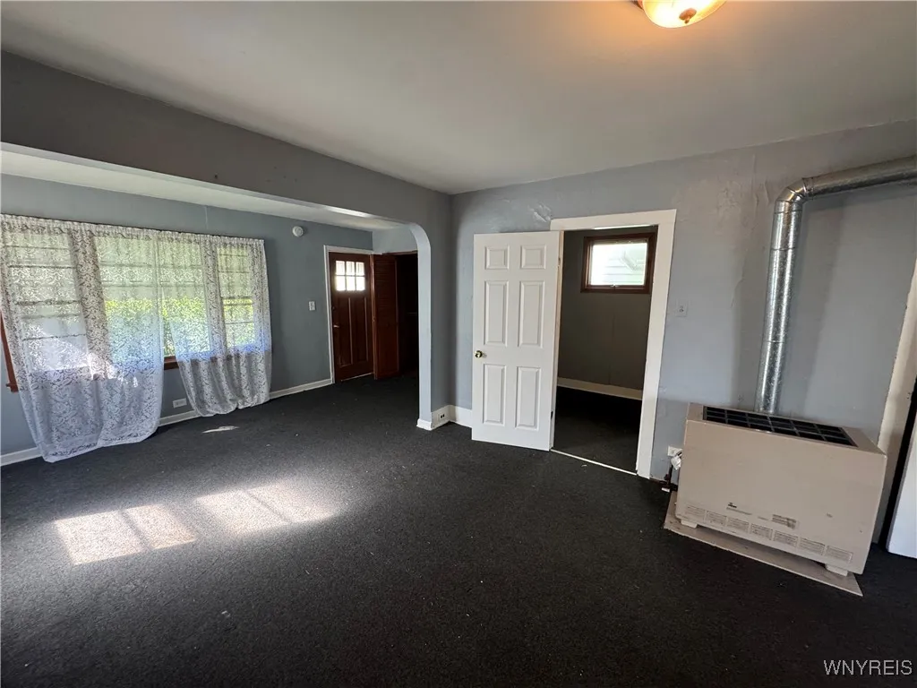 139 Weimar Street, Buffalo, New York 14206, Buffalo, New York 14206, 3 Bedrooms Bedrooms, 6 Rooms Rooms,1 BathroomBathrooms,Residential,For Sale,139 Weimar Street, Buffalo, New York 14206,0,B1642678