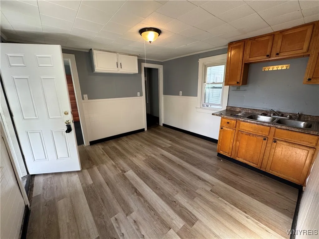 139 Weimar Street, Buffalo, New York 14206, Buffalo, New York 14206, 3 Bedrooms Bedrooms, 6 Rooms Rooms,1 BathroomBathrooms,Residential,For Sale,139 Weimar Street, Buffalo, New York 14206,0,B1642678