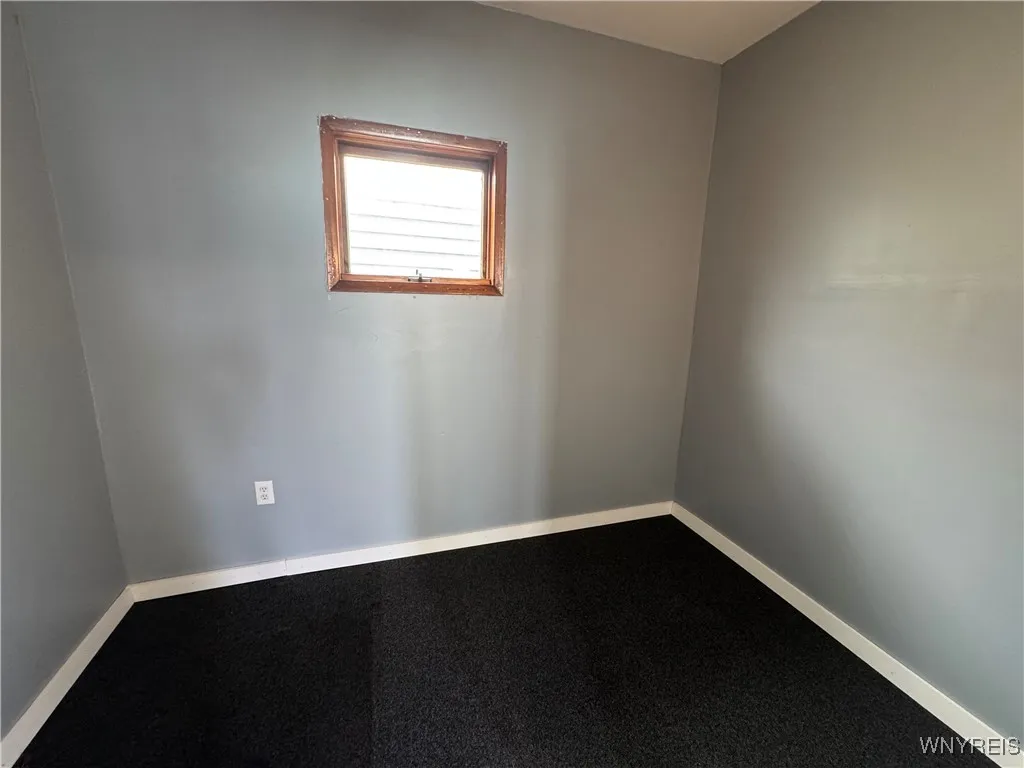 139 Weimar Street, Buffalo, New York 14206, Buffalo, New York 14206, 3 Bedrooms Bedrooms, 6 Rooms Rooms,1 BathroomBathrooms,Residential,For Sale,139 Weimar Street, Buffalo, New York 14206,0,B1642678