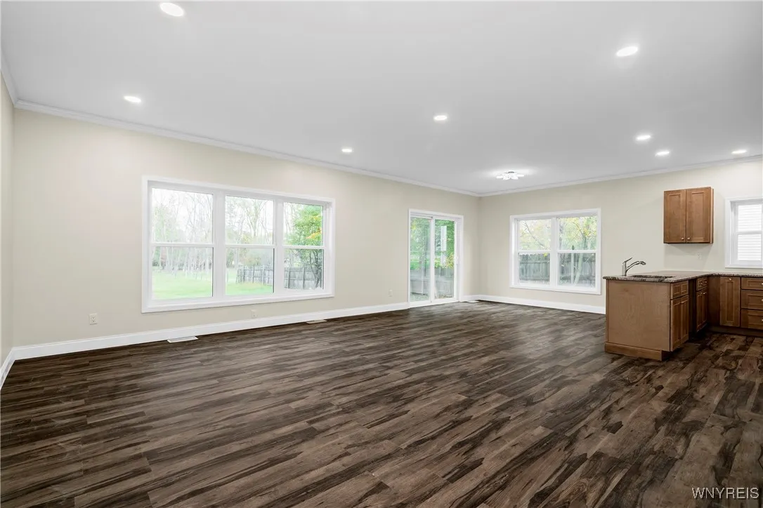 5200 Berg Road, West Seneca, New York 14218, West Seneca, New York 14218, 3 Bedrooms Bedrooms, 8 Rooms Rooms,2 BathroomsBathrooms,Residential,For Sale,5200 Berg Road, West Seneca, New York 14218,0,B1642584