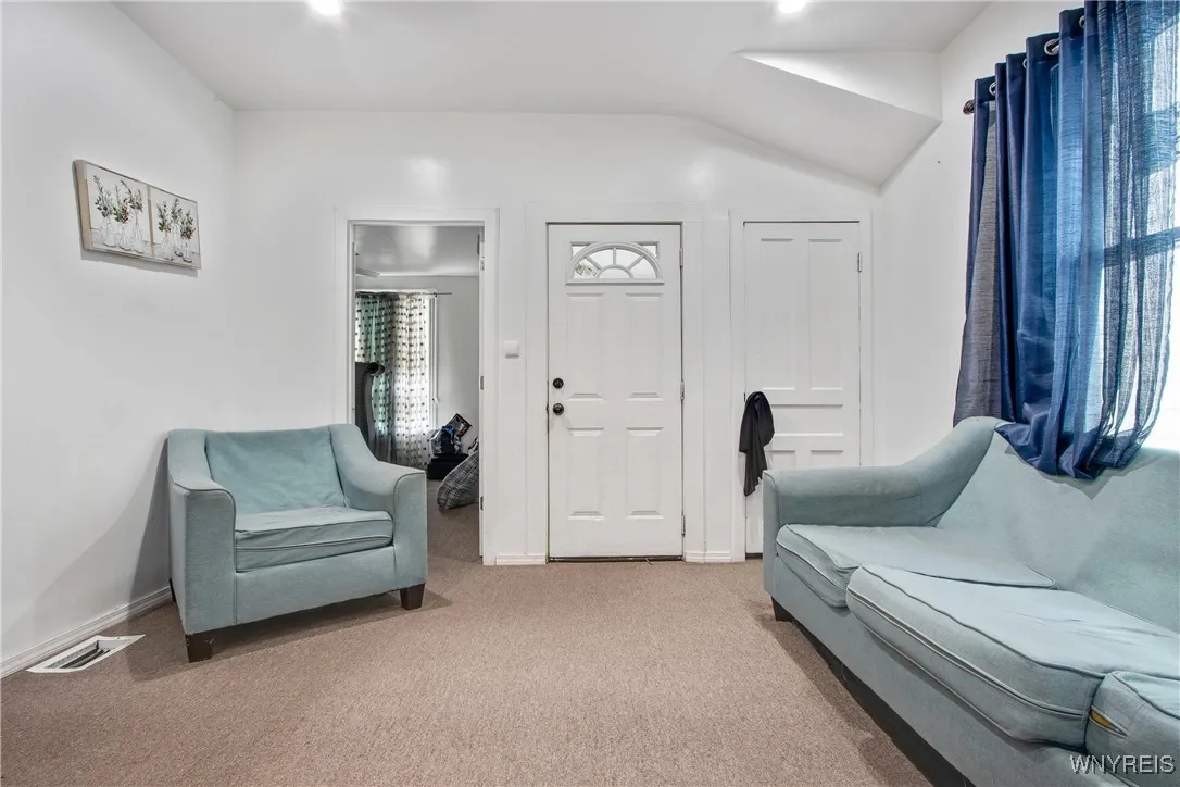 44 La Force Place, Buffalo, New York 14207, Buffalo, New York 14207, 6 Bedrooms Bedrooms, ,2 BathroomsBathrooms,Residential,For Sale,44 La Force Place, Buffalo, New York 14207,0,B1641801 44 La Force Place, Buffalo, New York 14207, Buffalo, New York 14207, 6 Bedrooms Bedrooms, ,2 BathroomsBathrooms,Residential,For Sale,44 La Force Place, Buffalo, New York 14207,0,B1641801