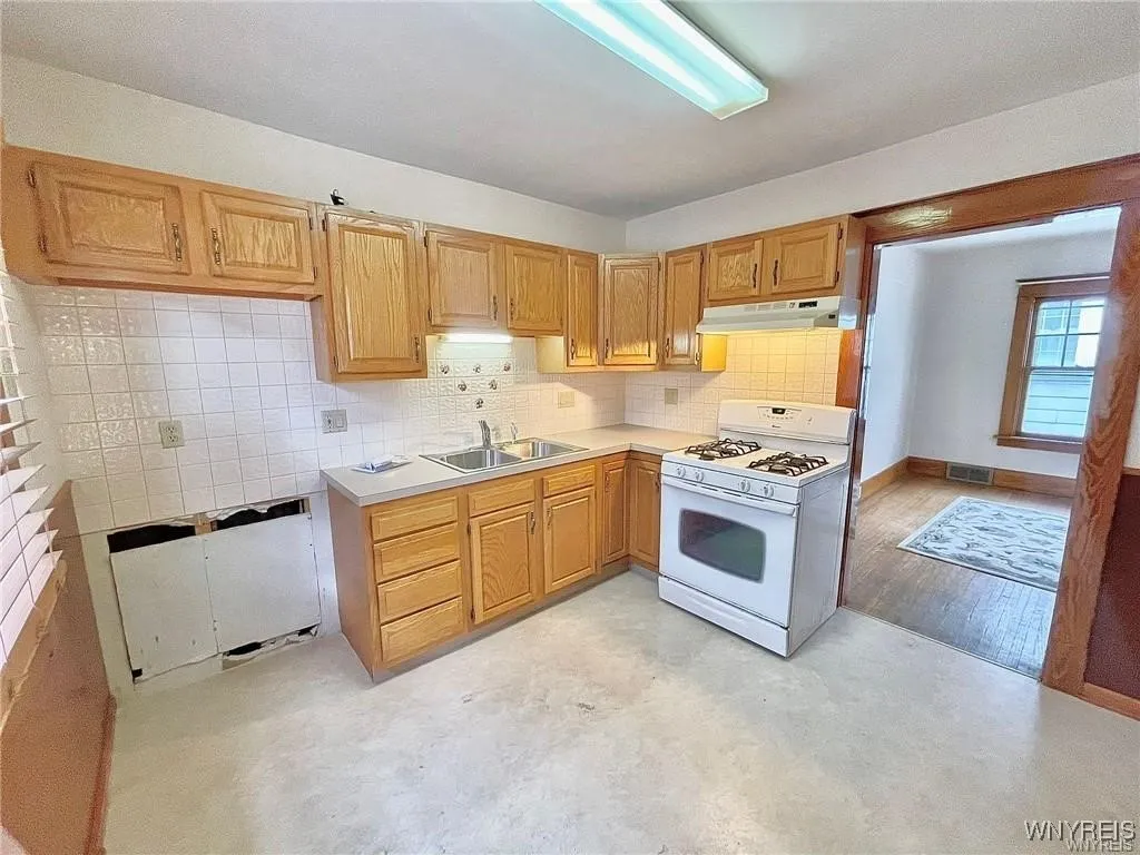 88 Hartwell Road, Buffalo, New York 14216, Buffalo, New York 14216, 3 Bedrooms Bedrooms, 5 Rooms Rooms,1 BathroomBathrooms,Residential Lease,Closed,88 Hartwell Road, Buffalo, New York 14216,0,B1642695