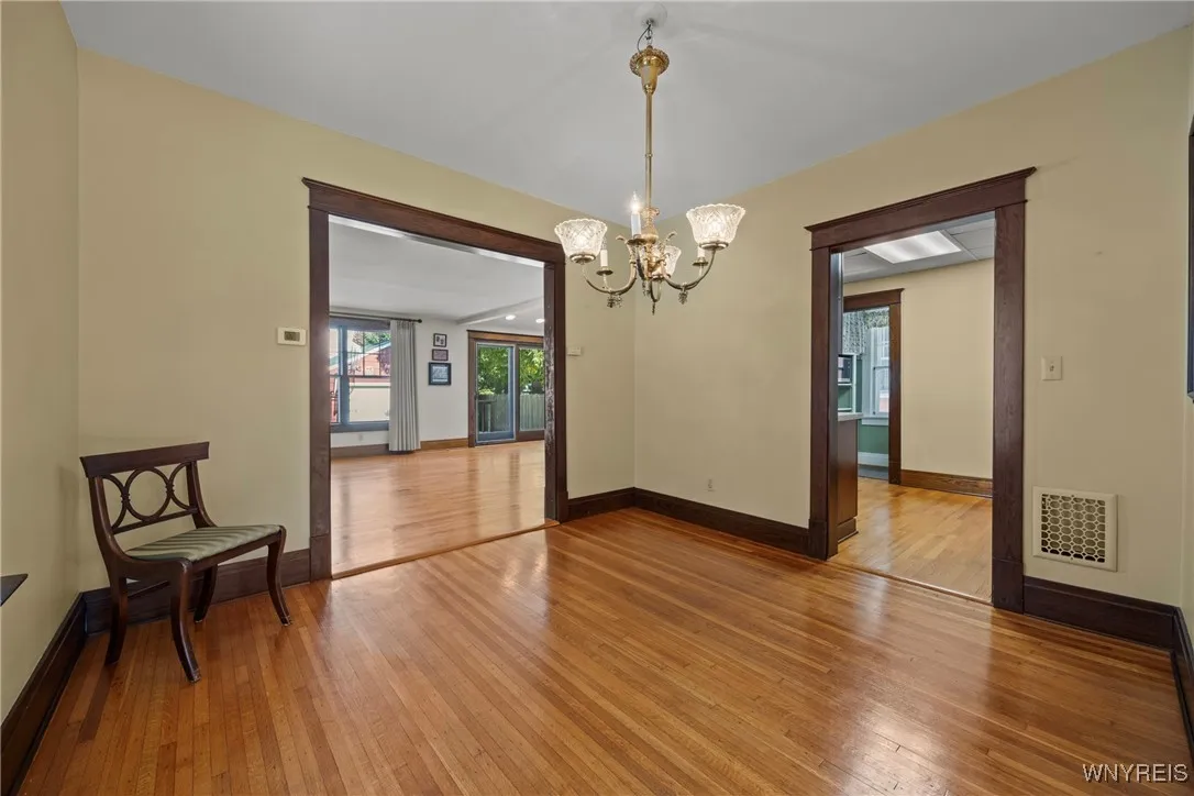20 Mckinley Avenue, Tonawanda, New York 14217, Tonawanda, New York 14217, 4 Bedrooms Bedrooms, 9 Rooms Rooms,1 BathroomBathrooms,Residential,For Sale,20 Mckinley Avenue, Tonawanda, New York 14217,0,B1639350
