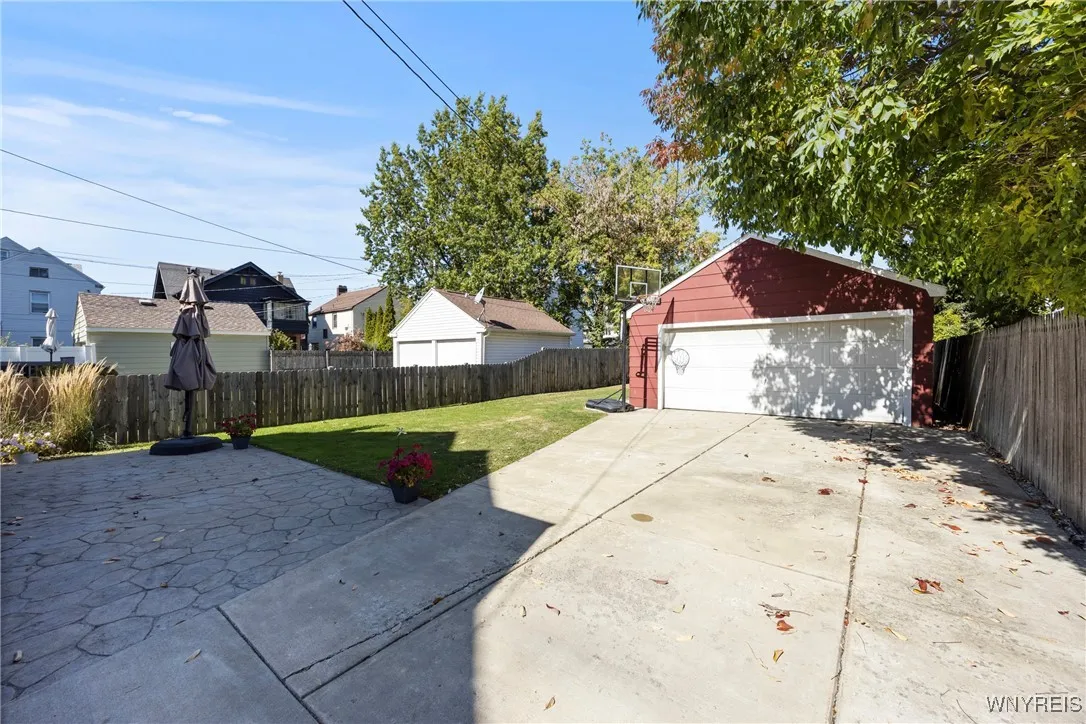 20 Mckinley Avenue, Tonawanda, New York 14217, Tonawanda, New York 14217, 4 Bedrooms Bedrooms, 9 Rooms Rooms,1 BathroomBathrooms,Residential,For Sale,20 Mckinley Avenue, Tonawanda, New York 14217,0,B1639350