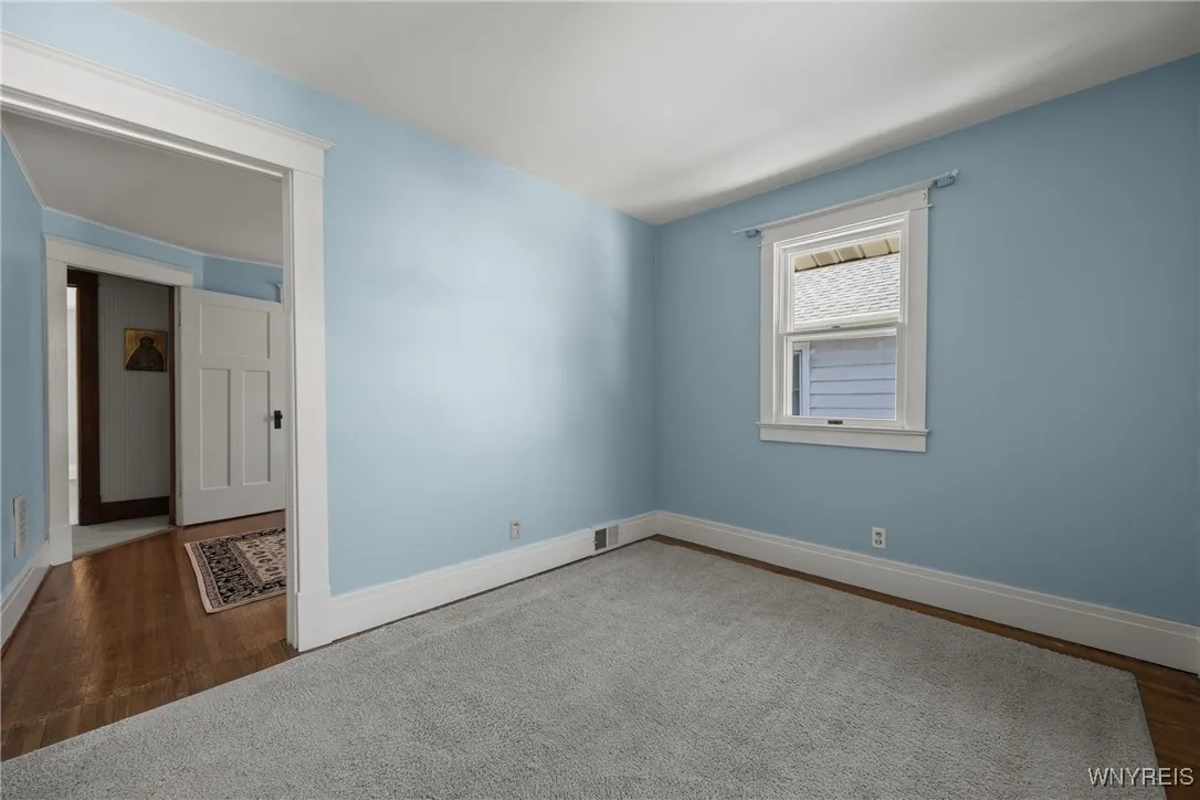 20 Mckinley Avenue, Tonawanda, New York 14217, Tonawanda, New York 14217, 4 Bedrooms Bedrooms, 9 Rooms Rooms,1 BathroomBathrooms,Residential,For Sale,20 Mckinley Avenue, Tonawanda, New York 14217,0,B1639350