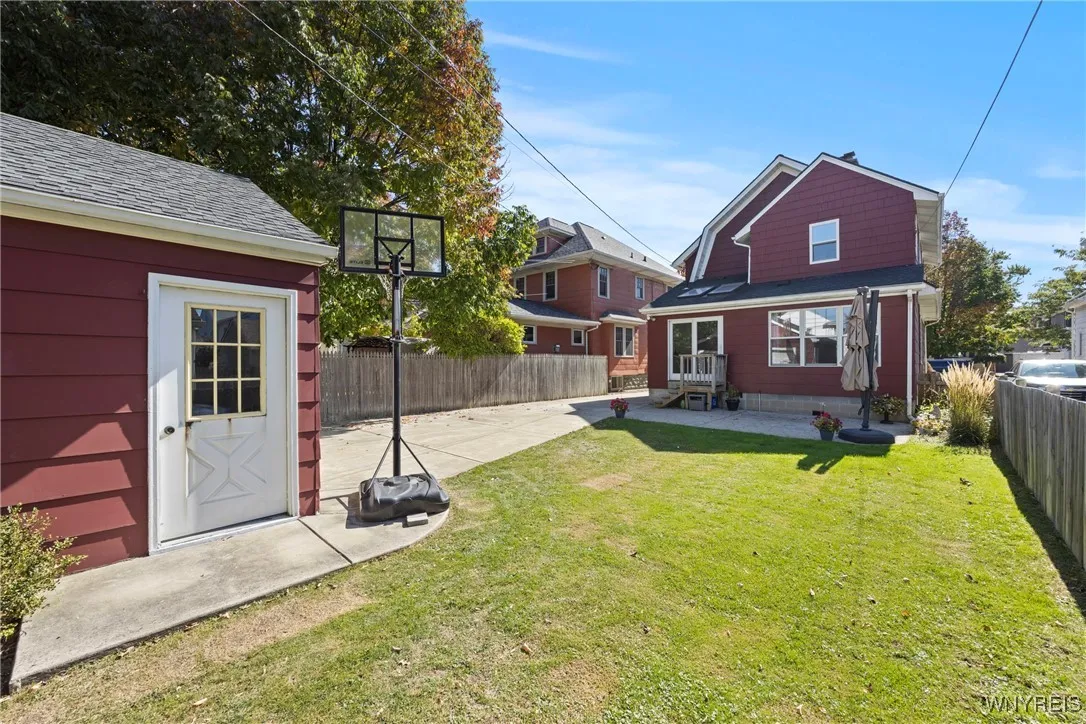20 Mckinley Avenue, Tonawanda, New York 14217, Tonawanda, New York 14217, 4 Bedrooms Bedrooms, 9 Rooms Rooms,1 BathroomBathrooms,Residential,For Sale,20 Mckinley Avenue, Tonawanda, New York 14217,0,B1639350