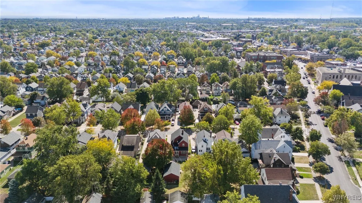 20 Mckinley Avenue, Tonawanda, New York 14217, Tonawanda, New York 14217, 4 Bedrooms Bedrooms, 9 Rooms Rooms,1 BathroomBathrooms,Residential,For Sale,20 Mckinley Avenue, Tonawanda, New York 14217,0,B1639350