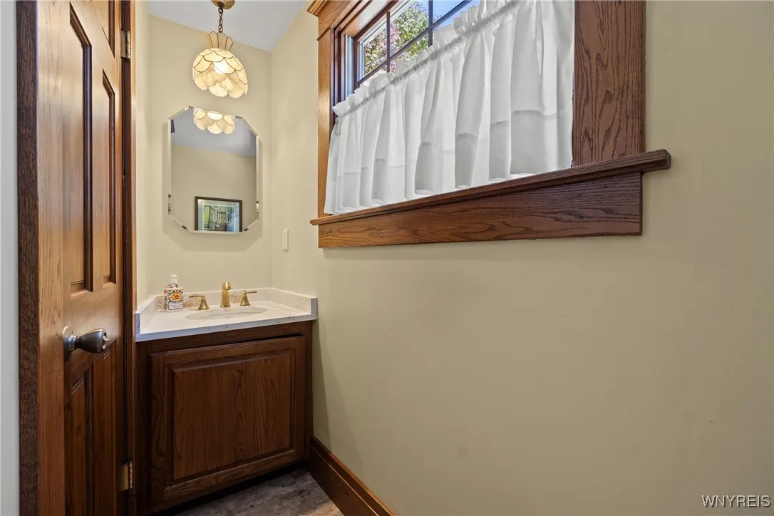 20 Mckinley Avenue, Tonawanda, New York 14217, Tonawanda, New York 14217, 4 Bedrooms Bedrooms, 9 Rooms Rooms,1 BathroomBathrooms,Residential,For Sale,20 Mckinley Avenue, Tonawanda, New York 14217,0,B1639350
