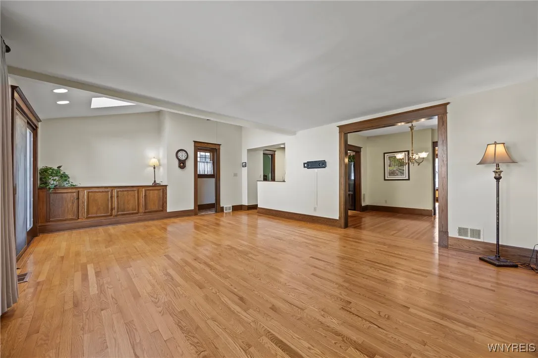 20 Mckinley Avenue, Tonawanda, New York 14217, Tonawanda, New York 14217, 4 Bedrooms Bedrooms, 9 Rooms Rooms,1 BathroomBathrooms,Residential,For Sale,20 Mckinley Avenue, Tonawanda, New York 14217,0,B1639350