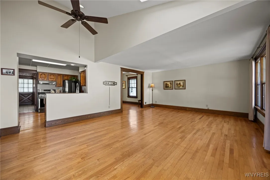 20 Mckinley Avenue, Tonawanda, New York 14217, Tonawanda, New York 14217, 4 Bedrooms Bedrooms, 9 Rooms Rooms,1 BathroomBathrooms,Residential,For Sale,20 Mckinley Avenue, Tonawanda, New York 14217,0,B1639350