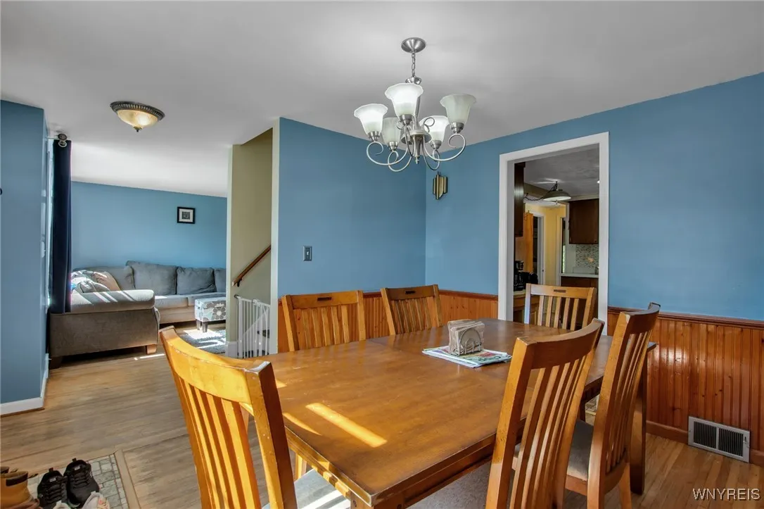 74 Twyla Place, Tonawanda, New York 14223, Tonawanda, New York 14223, 5 Bedrooms Bedrooms, 10 Rooms Rooms,1 BathroomBathrooms,Residential,Closed,74 Twyla Place, Tonawanda, New York 14223,0,B1642644