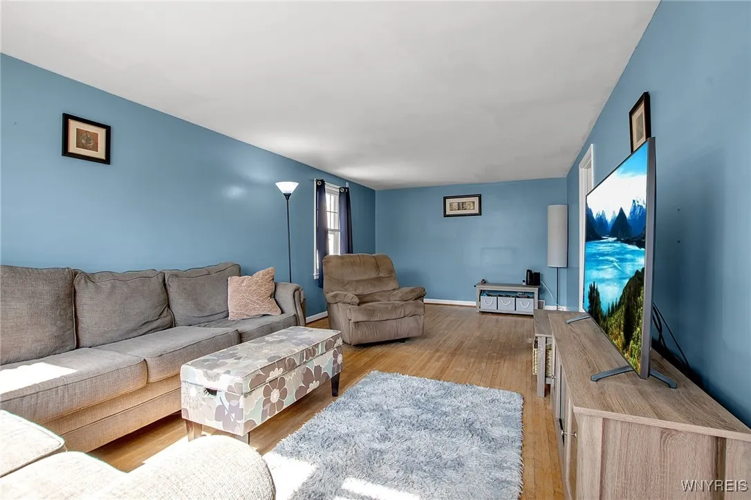 74 Twyla Place, Tonawanda, New York 14223, Tonawanda, New York 14223, 5 Bedrooms Bedrooms, 10 Rooms Rooms,1 BathroomBathrooms,Residential,Closed,74 Twyla Place, Tonawanda, New York 14223,0,B1642644