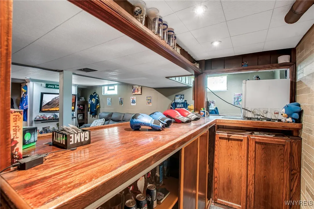 74 Twyla Place, Tonawanda, New York 14223, Tonawanda, New York 14223, 5 Bedrooms Bedrooms, 10 Rooms Rooms,1 BathroomBathrooms,Residential,Closed,74 Twyla Place, Tonawanda, New York 14223,0,B1642644