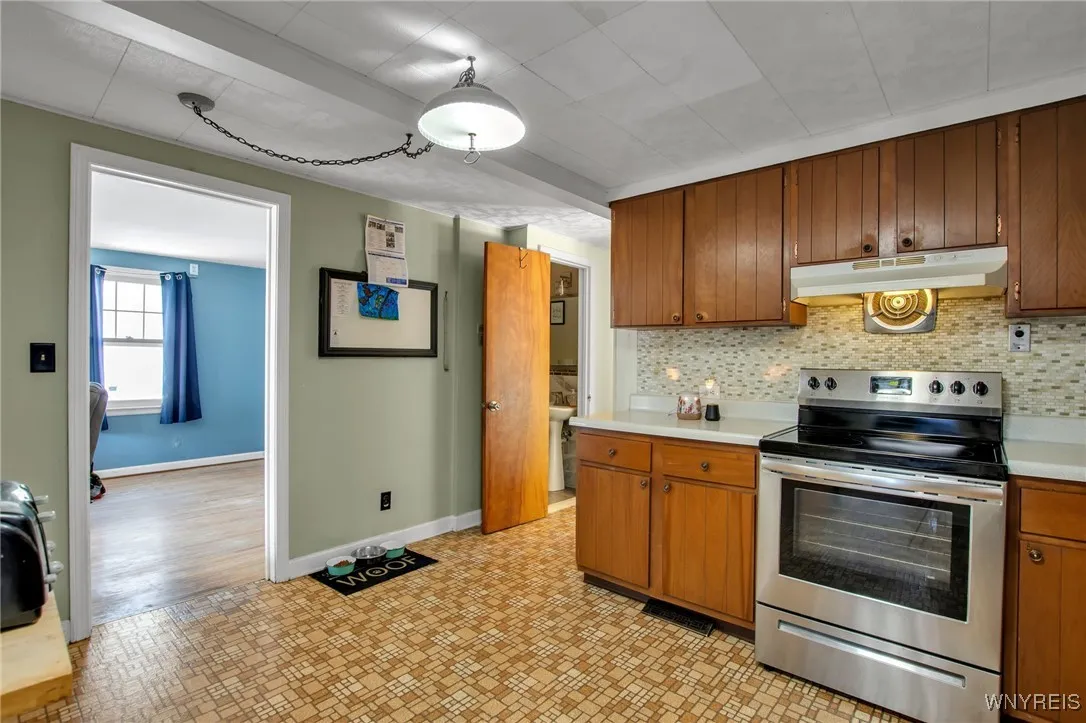 74 Twyla Place, Tonawanda, New York 14223, Tonawanda, New York 14223, 5 Bedrooms Bedrooms, 10 Rooms Rooms,1 BathroomBathrooms,Residential,Closed,74 Twyla Place, Tonawanda, New York 14223,0,B1642644
