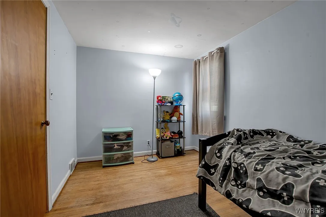 74 Twyla Place, Tonawanda, New York 14223, Tonawanda, New York 14223, 5 Bedrooms Bedrooms, 10 Rooms Rooms,1 BathroomBathrooms,Residential,Closed,74 Twyla Place, Tonawanda, New York 14223,0,B1642644