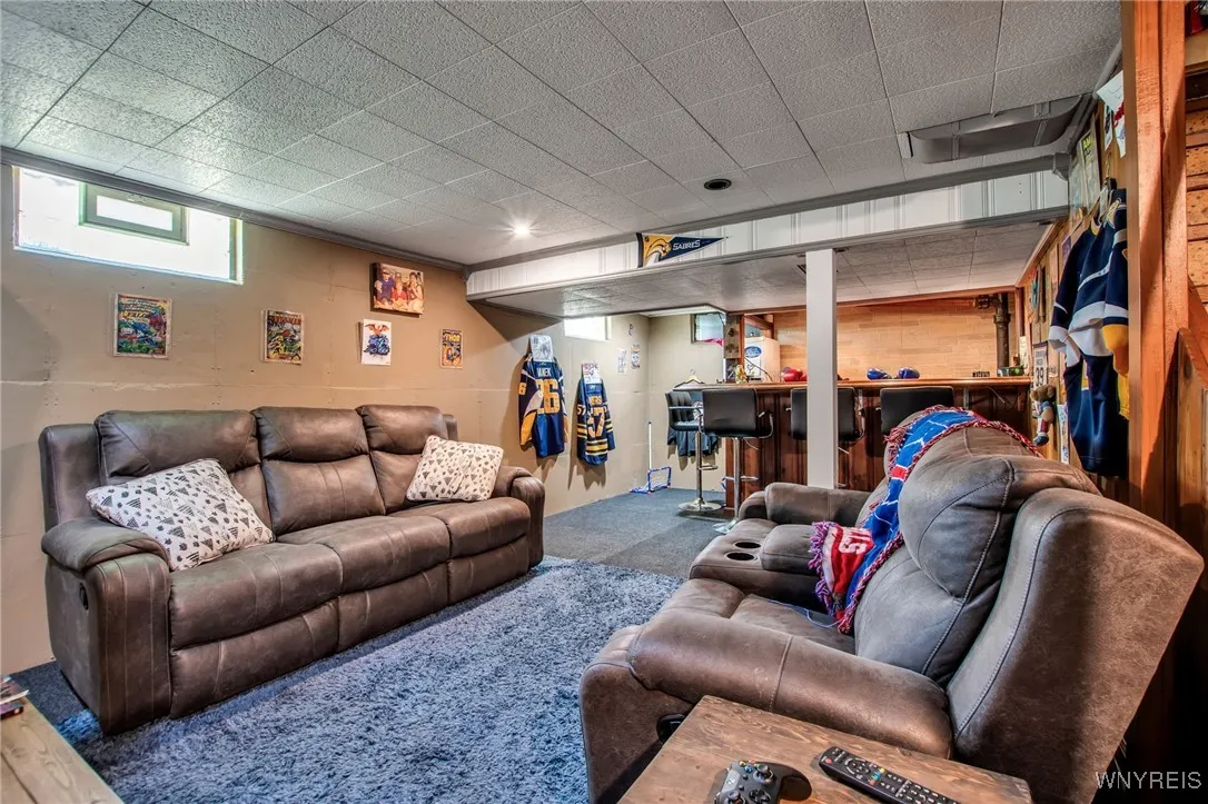 74 Twyla Place, Tonawanda, New York 14223, Tonawanda, New York 14223, 5 Bedrooms Bedrooms, 10 Rooms Rooms,1 BathroomBathrooms,Residential,Closed,74 Twyla Place, Tonawanda, New York 14223,0,B1642644