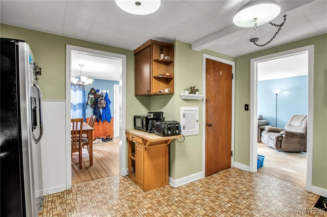 74 Twyla Place, Tonawanda, New York 14223, Tonawanda, New York 14223, 5 Bedrooms Bedrooms, 10 Rooms Rooms,1 BathroomBathrooms,Residential,Closed,74 Twyla Place, Tonawanda, New York 14223,0,B1642644