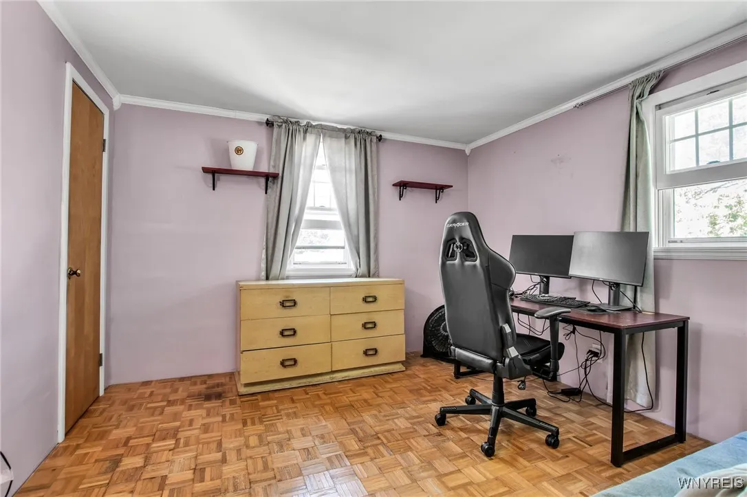 74 Twyla Place, Tonawanda, New York 14223, Tonawanda, New York 14223, 5 Bedrooms Bedrooms, 10 Rooms Rooms,1 BathroomBathrooms,Residential,Closed,74 Twyla Place, Tonawanda, New York 14223,0,B1642644