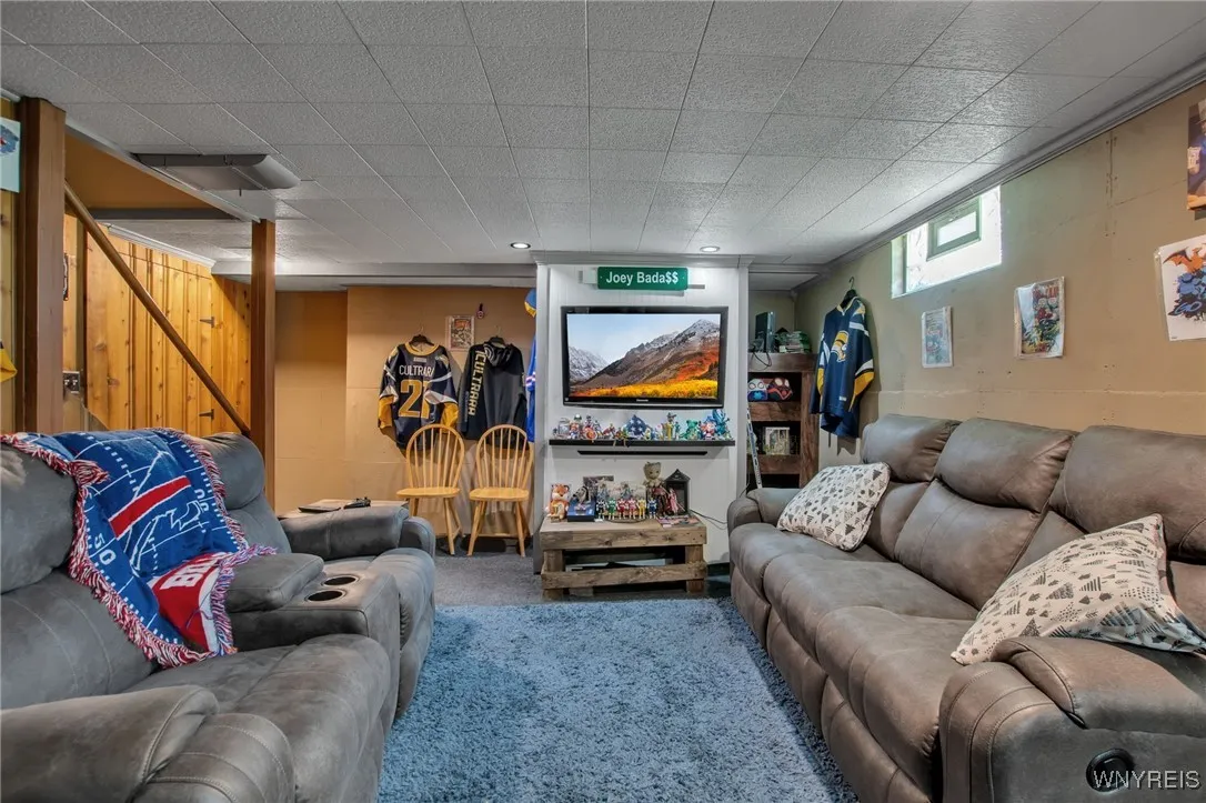 74 Twyla Place, Tonawanda, New York 14223, Tonawanda, New York 14223, 5 Bedrooms Bedrooms, 10 Rooms Rooms,1 BathroomBathrooms,Residential,Closed,74 Twyla Place, Tonawanda, New York 14223,0,B1642644