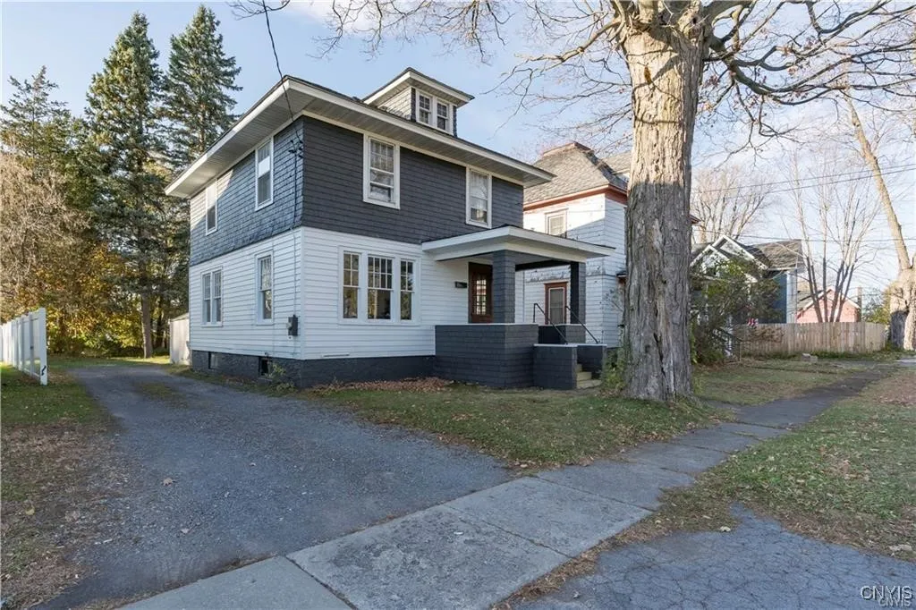 213 North Pleasant Street, Watertown City, New Yor, Watertown City, New York 13601, 3 Bedrooms Bedrooms, 7 Rooms Rooms,1 BathroomBathrooms,Residential Lease,Closed,213 North Pleasant Street, Watertown City, New Yor,0,S1642718