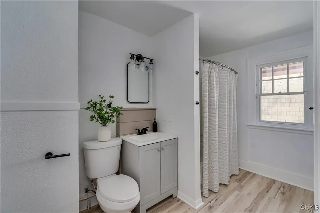 213 North Pleasant Street, Watertown City, New Yor, Watertown City, New York 13601, 3 Bedrooms Bedrooms, 7 Rooms Rooms,1 BathroomBathrooms,Residential Lease,Closed,213 North Pleasant Street, Watertown City, New Yor,0,S1642718