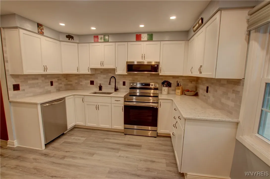 25 Royalcrest Road, Orchard Park, New York 14127, Orchard Park, New York 14127, 3 Bedrooms Bedrooms, 8 Rooms Rooms,1 BathroomBathrooms,Residential,For Sale,25 Royalcrest Road, Orchard Park, New York 14127,0,B1642481