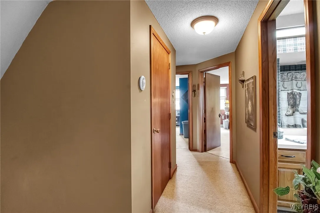 237 Wyeth Drive, Amherst, New York 14068, Amherst, New York 14068, 4 Bedrooms Bedrooms, 11 Rooms Rooms,2 BathroomsBathrooms,Residential,For Sale,237 Wyeth Drive, Amherst, New York 14068,0,B1641570