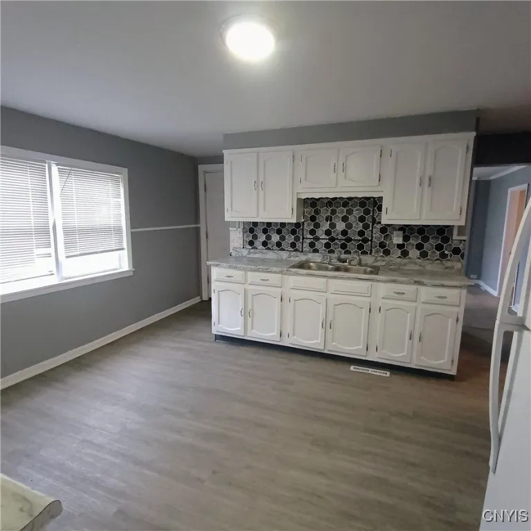 407 Pond Street, Syracuse, New York 13208, Syracuse, New York 13208, 3 Bedrooms Bedrooms, 7 Rooms Rooms,1 BathroomBathrooms,Residential Lease,Closed,407 Pond Street, Syracuse, New York 13208,0,S1642789