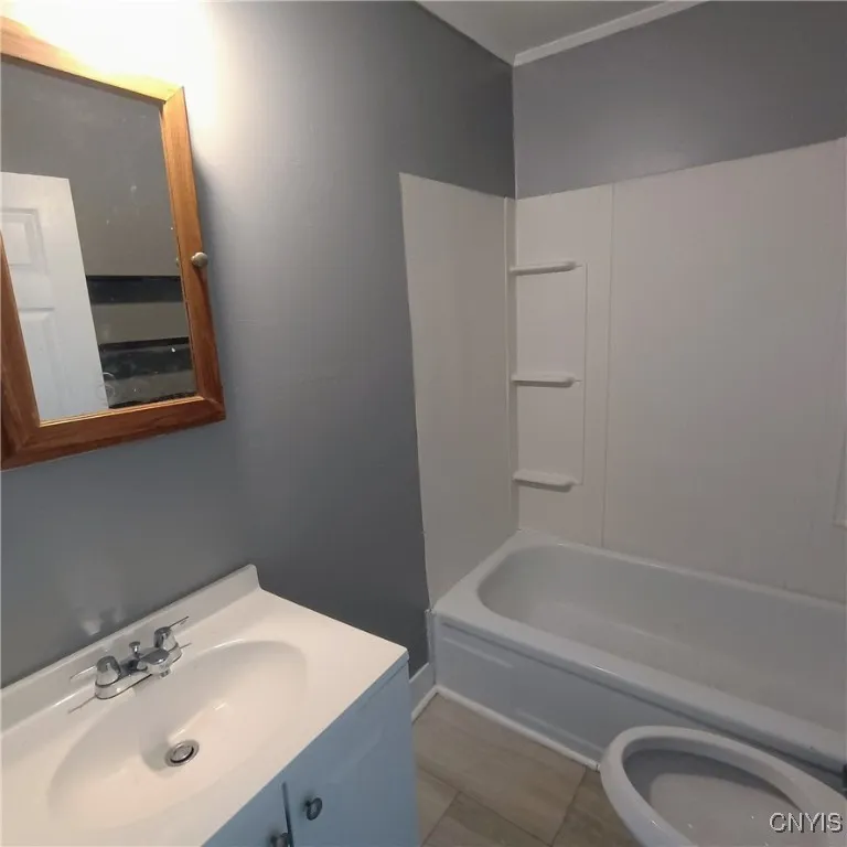 407 Pond Street, Syracuse, New York 13208, Syracuse, New York 13208, 3 Bedrooms Bedrooms, 7 Rooms Rooms,1 BathroomBathrooms,Residential Lease,Closed,407 Pond Street, Syracuse, New York 13208,0,S1642789