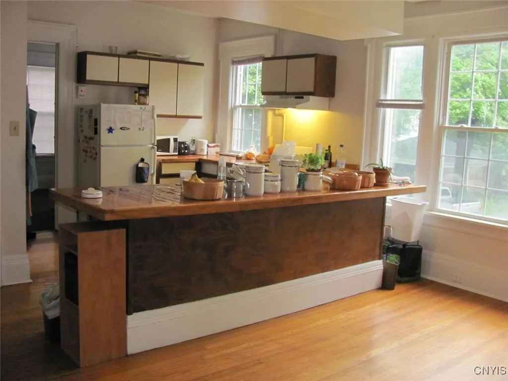 718-720 Westcott Street 20, Syracuse, New York 132, Syracuse, New York 13210, 9 Bedrooms Bedrooms, ,4 BathroomsBathrooms,Residential,For Sale,718-720 Westcott Street 20, Syracuse, New York 132,0,S1642777