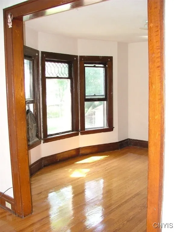 708 Westcott Street 10, Syracuse, New York 13210, Syracuse, New York 13210, 8 Bedrooms Bedrooms, ,3 BathroomsBathrooms,Residential,For Sale,708 Westcott Street 10, Syracuse, New York 13210,0,S1642772