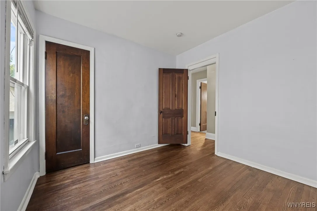 414 Woodward Lower Avenue, Buffalo, New York 14214, Buffalo, New York 14214, 3 Bedrooms Bedrooms, 8 Rooms Rooms,1 BathroomBathrooms,Residential Lease,Closed,414 Woodward Lower Avenue, Buffalo, New York 14214,0,B1642812