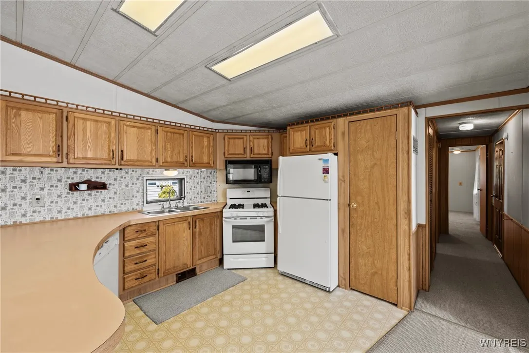 65 Lorraine Place, West Seneca, New York 14224, West Seneca, New York 14224, 2 Bedrooms Bedrooms, 6 Rooms Rooms,2 BathroomsBathrooms,Residential,Closed,65 Lorraine Place, West Seneca, New York 14224,0,B1642722