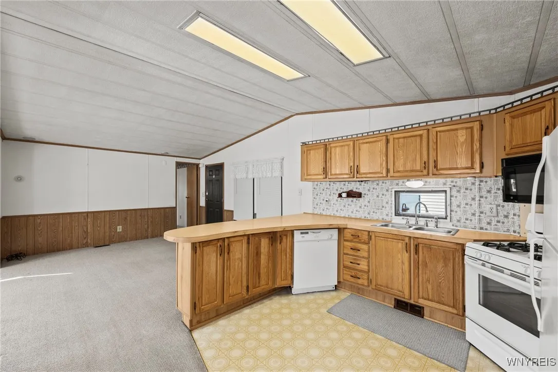 65 Lorraine Place, West Seneca, New York 14224, West Seneca, New York 14224, 2 Bedrooms Bedrooms, 6 Rooms Rooms,2 BathroomsBathrooms,Residential,Closed,65 Lorraine Place, West Seneca, New York 14224,0,B1642722