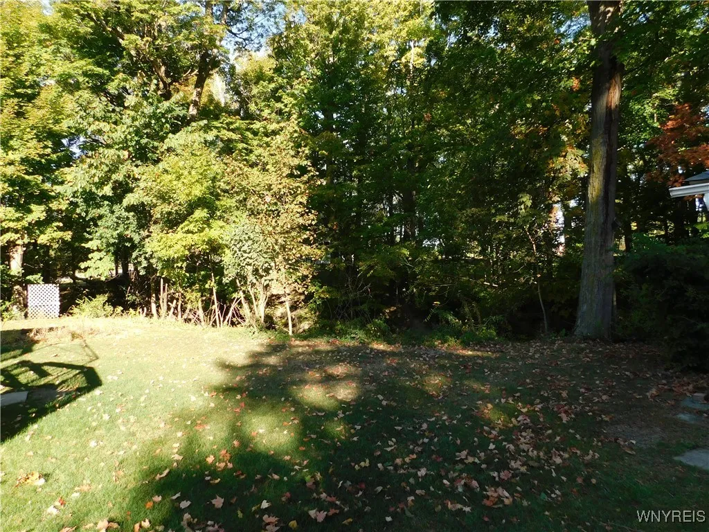 5702 Berg Road, Orchard Park, New York 14218, Orchard Park, New York 14218, 3 Bedrooms Bedrooms, 6 Rooms Rooms,1 BathroomBathrooms,Residential,For Sale,5702 Berg Road, Orchard Park, New York 14218,0,B1642396